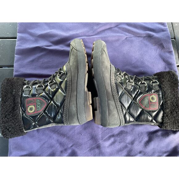 UGG Newberry Shearling Boots Waterproof/Insulated - Picture 8 of 11
